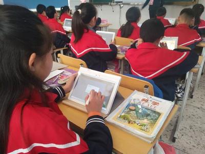 优学派助力教育公平 智慧课堂走进韶山爱心捐赠活动