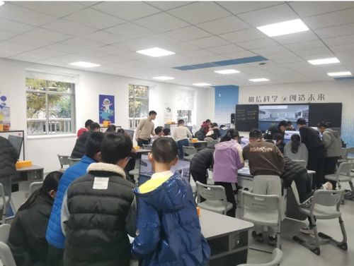 突破传统教育 科技赋能教师，引领未来课堂